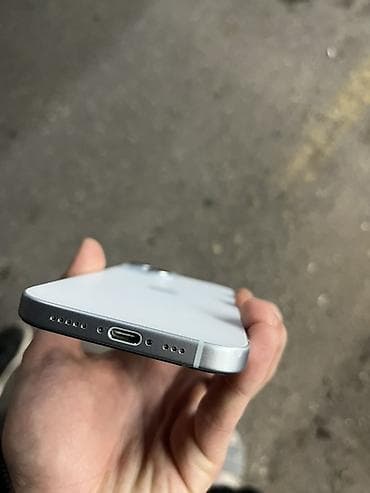 samsung tank 3 pro: IPhone 15, Ağ, Simsiz şarj, Face ID — 6