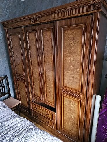 4 qapılı, Siyirməli, Qəhvəyi, Taxta, Açılan, Düz dolab