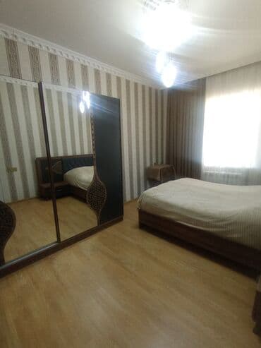 Mənzillər: 3 otaqlı, 120 kv. m, Yeni təmirli — 10