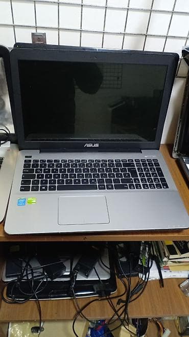 stol usdu kamputer: ASUS noutbuk Texniki xüsusiyyətlər: - Ekran: 15.6" (mat panel) - — 1