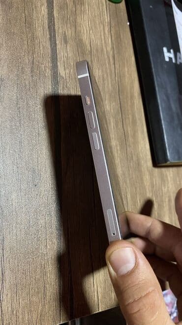 ipad mini beş: IPhone 13, Белый — 3