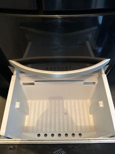 Blenderlər: Tam işlək vəziyyətdə. Uzunu:1.90sm Emi:70 sm Ünvan: Qara qarayev — 4