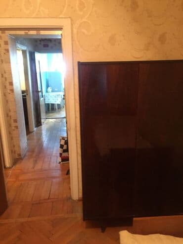 4 otaqlı ev çertyojları: Bakı, 3 otaqlı, Köhnə tikili, m. Elmlər Akademiyası, 80 kv. m — 2