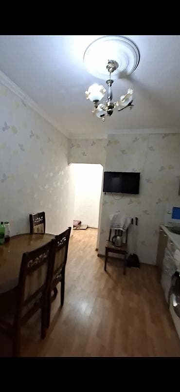 şirniyat evi: Satilir : 1 otaqlı, mebellə təmin olunmuş mənzil/otaq. Ünvan Abşeron — 8