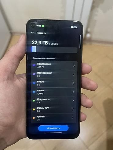 iphone 8 plus 32 gb: Smartfon – 256 GB daxili yaddaş Xüsusiyyətlər: - Ekran: tam ekran ön — 3