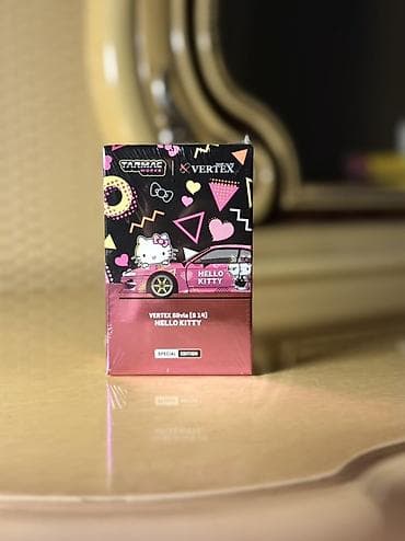 dəmir pullar: Tarmac Works x Vertex “HELLO KITTY” – VERTEX Silvia (S14) Special — 1