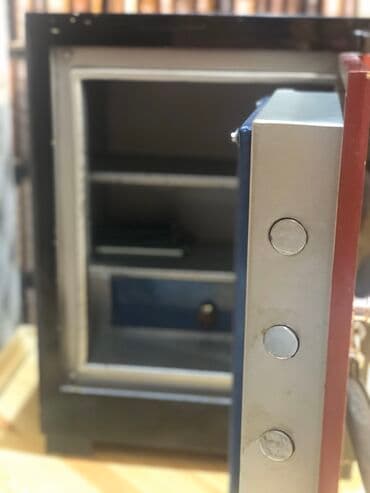 копилка на 100 тысяч сом таблица: Новый сэйф, не использованный, очень тежелый, очень надежный — 3