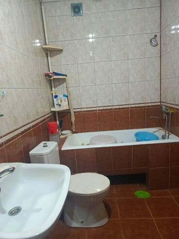 ilkin ödəniş 10000 evlər: Zığ qəs. 3 otaqlı, 70 kv. m, Orta təmir — 16