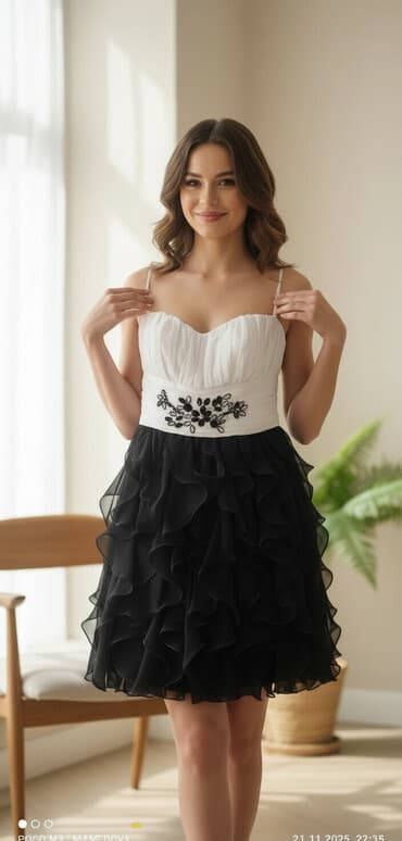 qısa donlar: Qısa ziyafət/libası. Sadəcə 1 dəfə geyinilib satışdadır. 38/M ölçüdür — 1