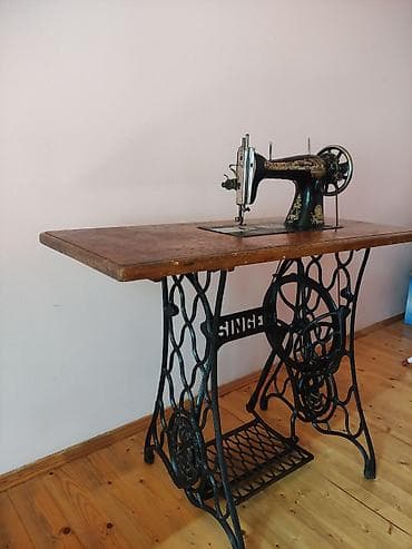 saat ev: Məhsul: Singer ayaqla işləyən tikiş maşını (mexaniki treadle — 2