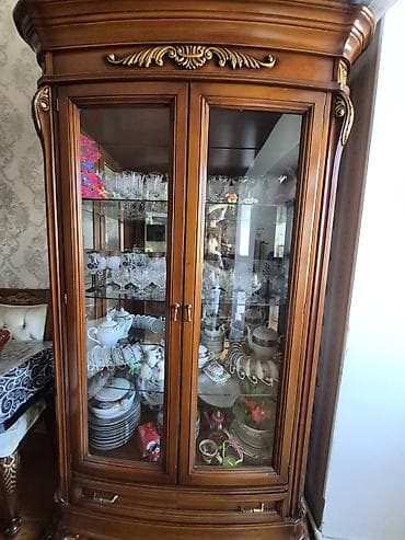 stulla: Qonaq otağı üçün, Açılan, Dördbucaq masa, 8 stul — 2