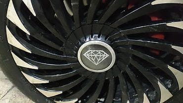 turbo az ceşka: Avtomobil üçün yüngül lehimli disk dəsti - Dizayn: Radiyal “turbina” — 2