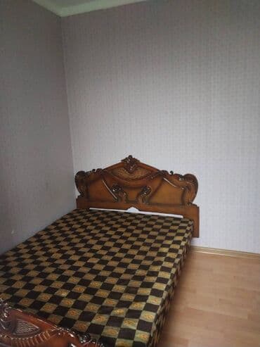 xocasəndə evlər: Nizami rayonu,Xalqlar metrosu,Siyaqut restoranına yaxın,9 — 3