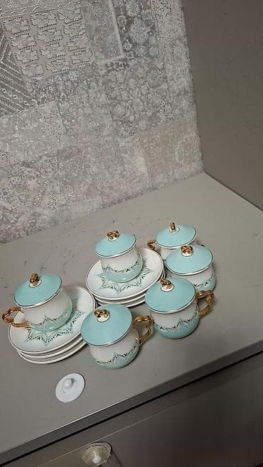 6 ədəd farfor kofe qabı,olduqca zərif, həm dekorativ görünüşü,yüksək
