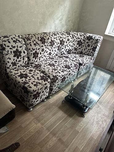 Künc divan, Qonaq otağı üçün, Açılmayan