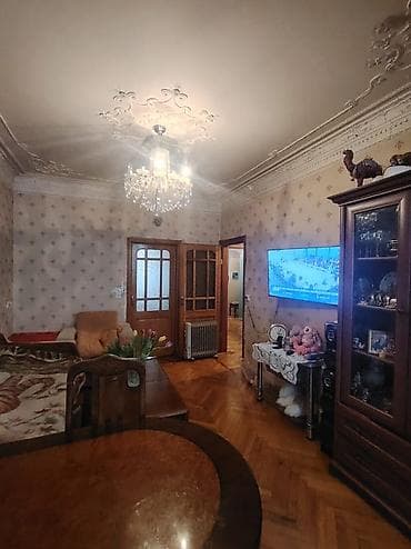 tecili ucuz ev satilir: Bakı, 5-ci mikrorayon, 3 otaqlı, Köhnə tikili, m. Memar Əcəmi, 65 kv. m — 7