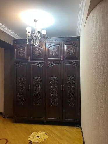 7 mikrorayon: Bakı, 9-cu mikrorayon, 3 otaqlı, Köhnə tikili, m. Memar Əcəmi, 127 kv. m — 4