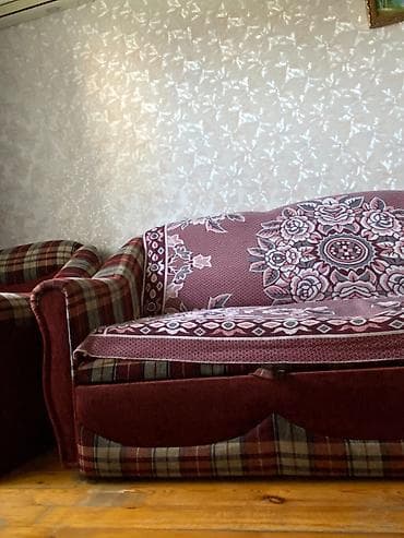 divan desti: Qonaq otağı üçün yumşaq mebel dəsti - Tərkib: 1 ədəd üçnəfərlik divan — 1