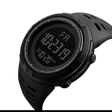 Rəqəmsal idman saatı – tam qara dizayn, geniş dairəvi ekran və silikon