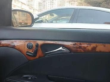 mercedes e class 1998: Mercedes-Benz E 320: 3.2 l | 2003 il Sedan — 6