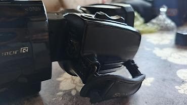 adapt: Sony peşəkar video kamera – HD çəkiliş Sony HD-2000 model 64 yaddaş — 4