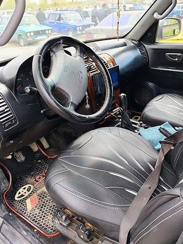 vuruq masinlarin satisi: Hunday Terracan.ili2003,motor2900, Dizel,mexanika.---- maşin yaxşi — 7