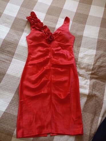rezin şifon fasonlar: Платье коктейльное атласное — 1