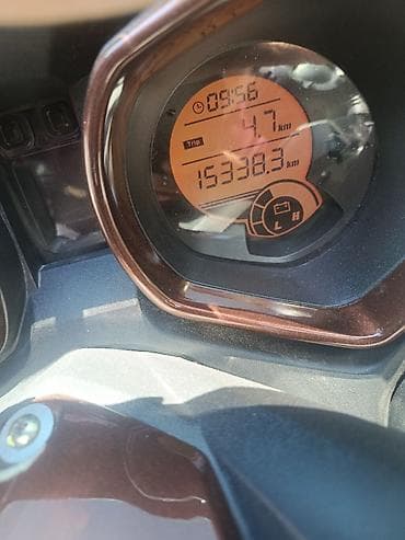 ije motor: Salam. Moped ela veziyyetdedi surulmur heyetde qalir. Alan adama yan — 4