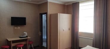 otaq arakesmeleri: Xüsusiyyətlər: İnşaatçılar metro stansiyasına 6 dəqiqəlik yürüş — 3