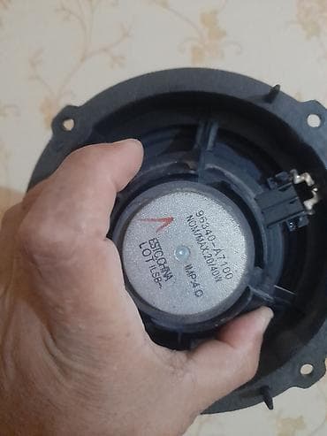 qapi dinamik: Hyundai maşinin qapi dinamikləri komplekt — 3