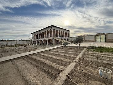 cicek qesebesinde torpaq: Satılır: Həyətyanı obyektli iki mərtəbəli geniş villa və təsərrüfat — 4