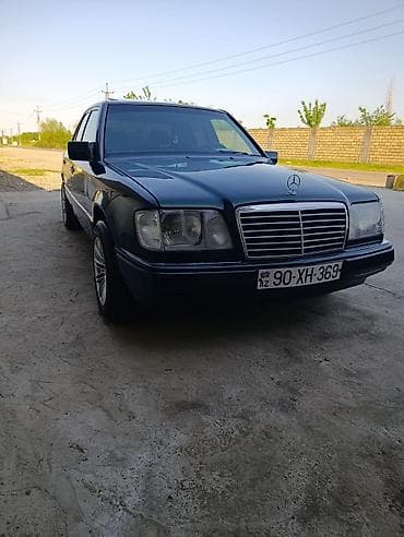 qayiq mator: Mercedes-Benz E 220: 2.2 l | 1995 il Sedan — 3