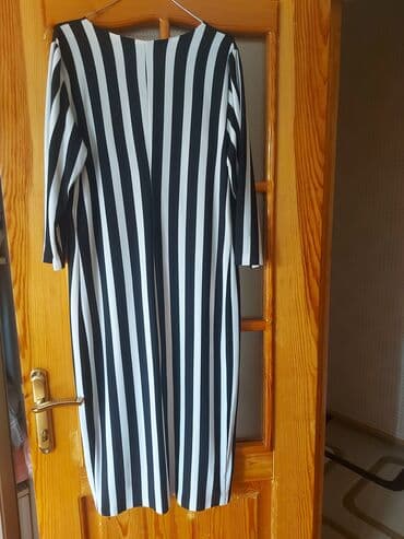 korsetli qadın ətəkləri: Qadın paltarı – zolaqlı dizayn - Rəng: qara-ağ - Naxış: ön hissədə V — 2