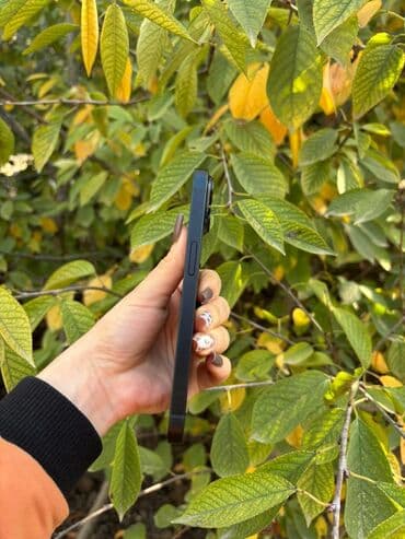 Vertu: IPhone 14, 128 GB, Midnight, Zəmanət, Barmaq izi, Simsiz şarj — 7