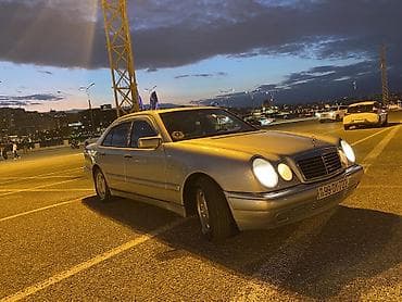 mercedes e class: Mercedes-Benz E-Class: 2.3 l | Sedan — 5