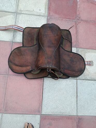 cins ineklerin qiymeti: Dəri at yəhəri - Klassik üslubda, bütöv təbii dəri material - Geniş — 1