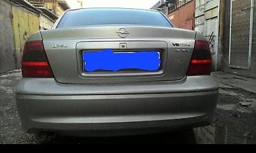 Opel Vectra: 1.8 l | 1996 il 695823 km Sedan