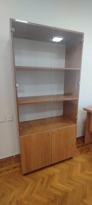İşlənmiş, Kvadrat masa — 6