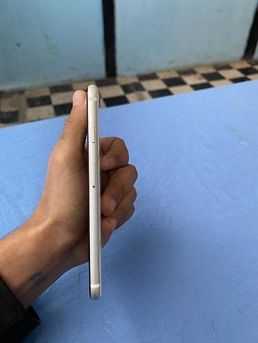 galaxy watch 3: IPhone SE 2020, Ağ, Qırıq — 2