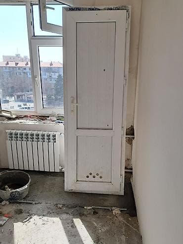 PVC qapı – balkon/eyvan üçün - Material: ağ rəngli PVC profil -