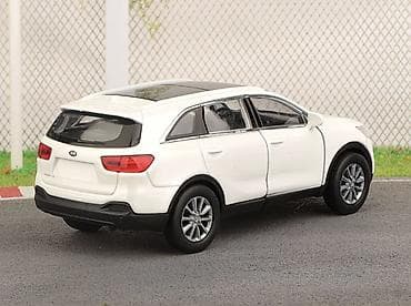 CD, DVD disklər və kassetlər: Kia Sorento 1:36 (miqyaslı model avtomobil) – kolleksiya üçün detallı — 3