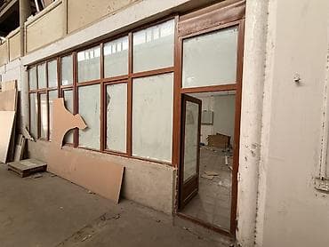 Kommersiya daşınmaz əmlakı: Icarə üçün ayrıca girişli, şüşəbəndli, geniş planlı qeyri-yaşayış — 1