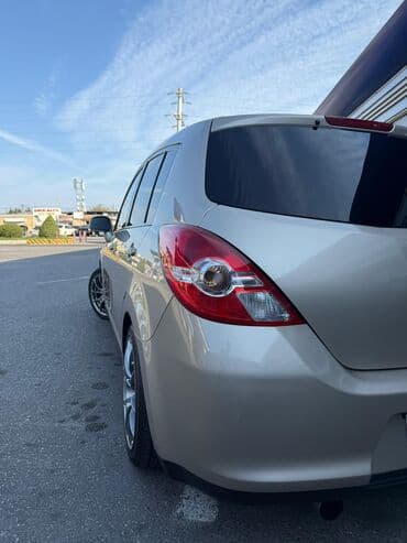 ravon r4 2020: Nissan Tiida: 1.5 l | Hetçbek — 2