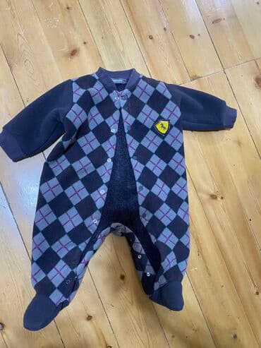 Donlar: Heresi 10 -12 azn dublenka 15 azn . toplam 100 azn hamisina — 3