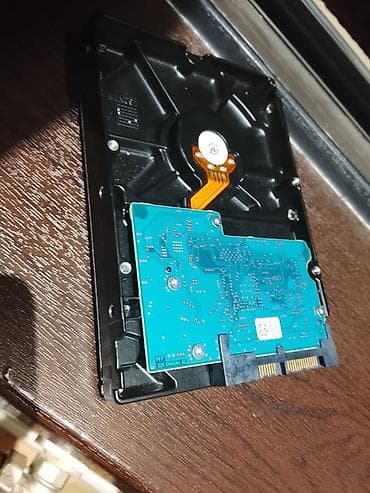 hard disk 250: 500 gb sert disk elilmde artığ qalıb satıram qiymət sondu — 2