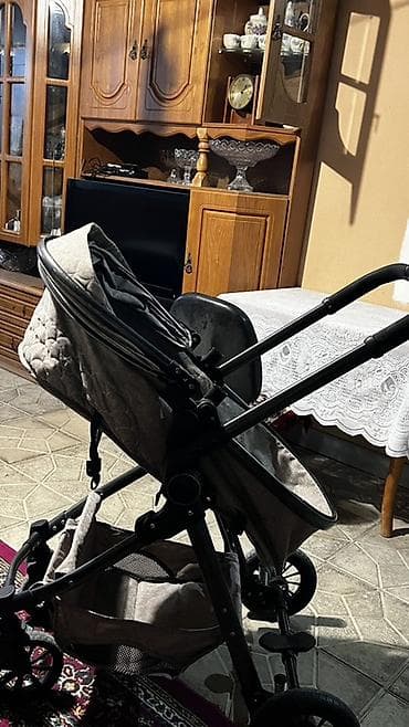 ekiz usaq arabasi: Klassik gəzinti arabası — 4