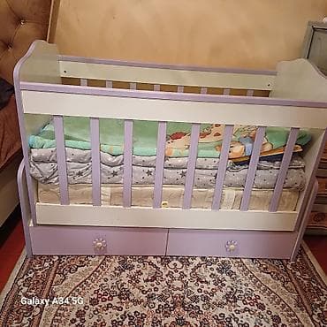 kamot mebel: Oğlan və qız üçün, İşlənmiş, Dördbucaq, Beşik, Dəstsiz, Matras ilə, Yellənmə mexanizmsiz — 1