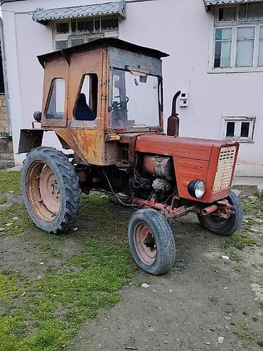 17 şam disk: Traktor — Vladimirеts T-25 (T-25A seriyası) Xüsusiyyətlər: - 2 — 4