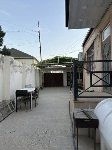 4 cü mikrorayon baki: Поселок Сураханы 4 комнаты, 100 м², Нет кредита, Средний ремонт — 27