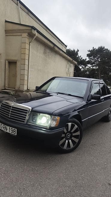 Mercedes-Benz 190 (W201): 1.8 l | 1990 il Sedan